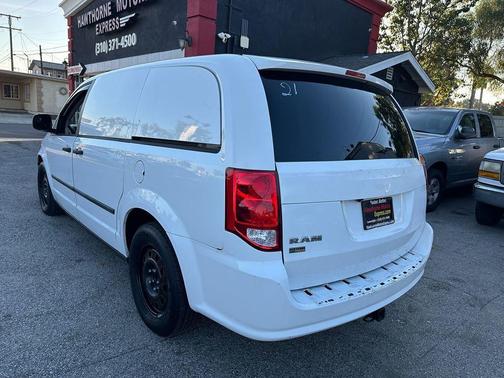 2015 RAM Cargo Tradesman