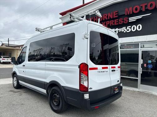 2017 Ford Transit-150 XL