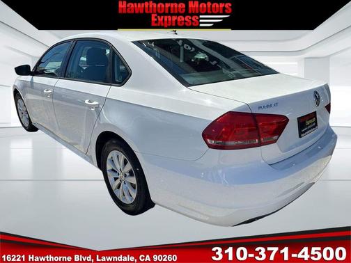 Candy White 2014 Volkswagen Passat 2.5L Wolfsburg Edition