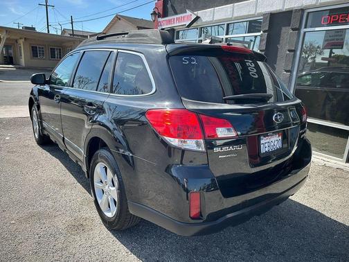 2014 Subaru Outback 2.5i Premium