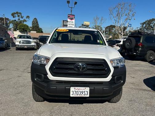 2022 Toyota Tacoma SR