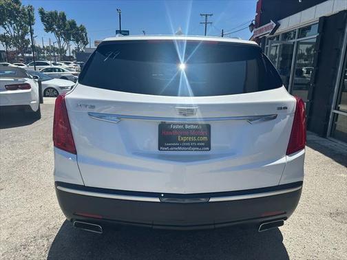 2017 Cadillac XT5 Base
