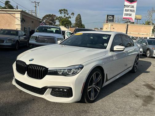 2019 BMW 740 740i