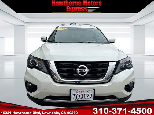 2017 Nissan Pathfinder SV