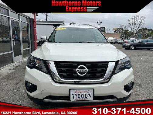 2017 Nissan Pathfinder SV