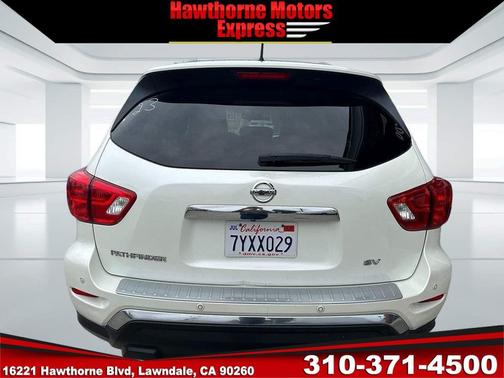 2017 Nissan Pathfinder SV