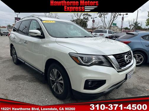 2017 Nissan Pathfinder SV