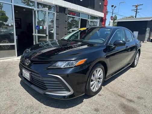 2022 Toyota Camry LE