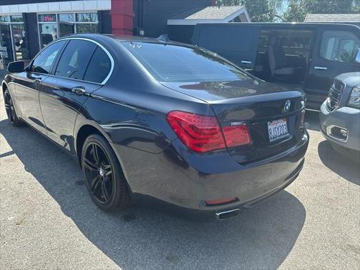 2012 BMW 740 740i