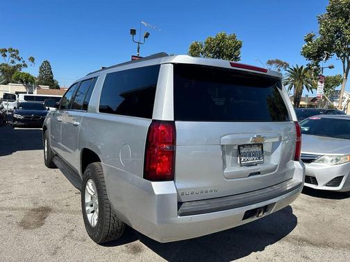 2019 Chevrolet Suburban LT