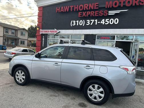 2015 Mitsubishi Outlander ES