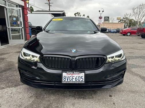 2017 BMW 530 530i