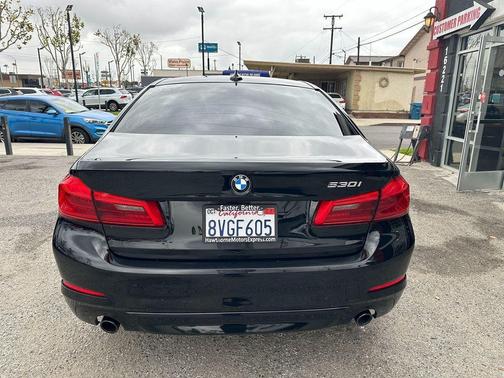 2017 BMW 530 530i