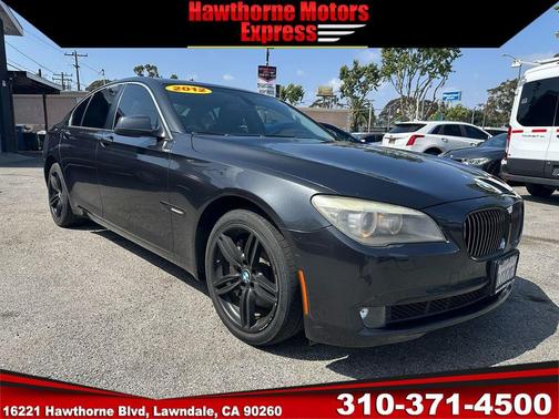 2012 BMW 740 740i