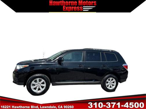 Black 2013 Toyota Highlander SE