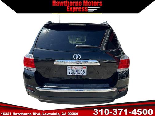 Black 2013 Toyota Highlander SE