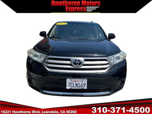 Black 2013 Toyota Highlander SE