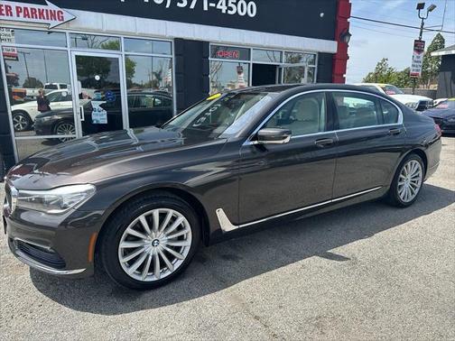 2016 BMW 740 740i