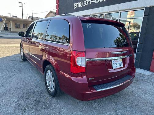 2014 Chrysler Town & Country Touring