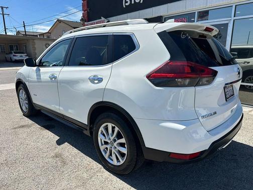 2018 Nissan Rogue Hybrid SV