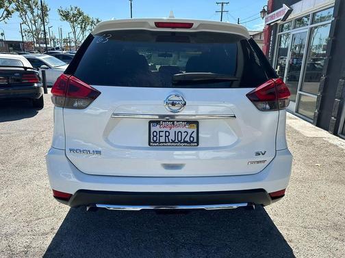 2018 Nissan Rogue Hybrid SV