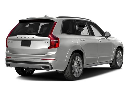 Bright Silver Metallic 2016 Volvo XC90 T6 Momentum