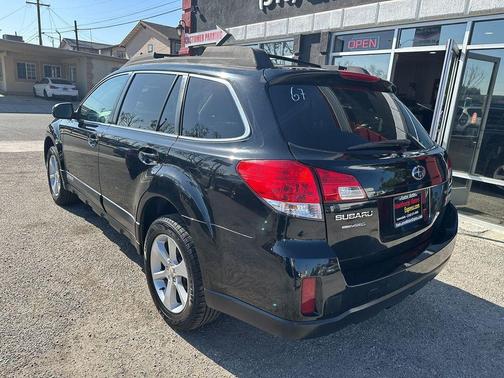 2013 Subaru Outback 2.5i Premium