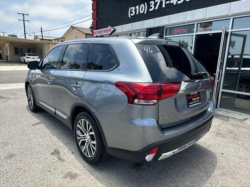 2017 Mitsubishi Outlander ES