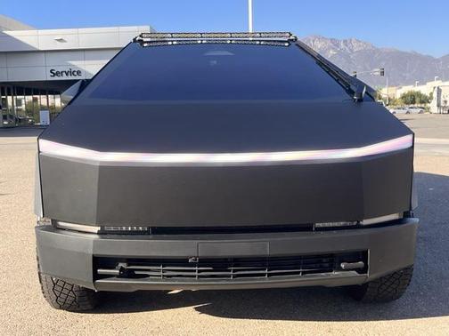 2024 Tesla Cybertruck Cyberbeast