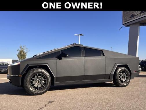2024 Tesla Cybertruck Cyberbeast