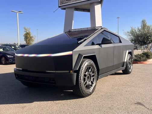 2024 Tesla Cybertruck Cyberbeast