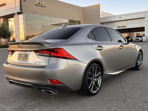 2018 Lexus IS 300 Base