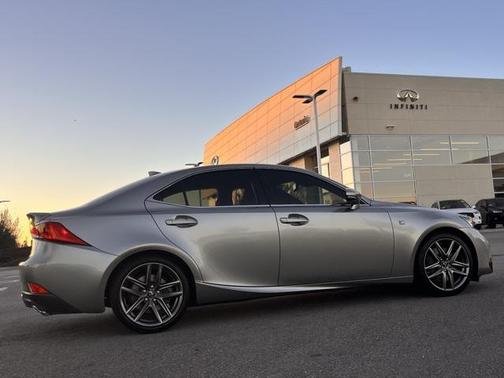 2018 Lexus IS 300 Base