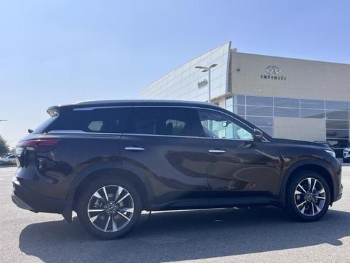 2022 INFINITI QX60 Luxe