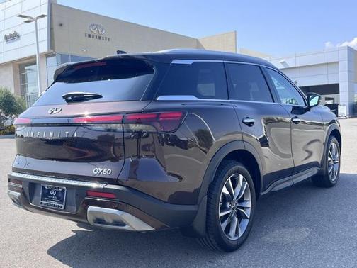 2022 INFINITI QX60 Luxe