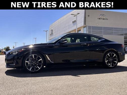 2022 INFINITI Q60 LUXE