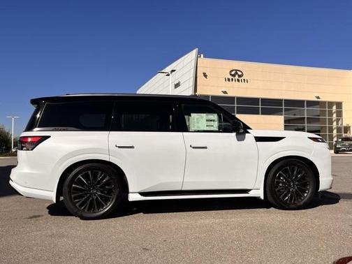 2026 INFINITI QX80 AUTOGRAPH AWD