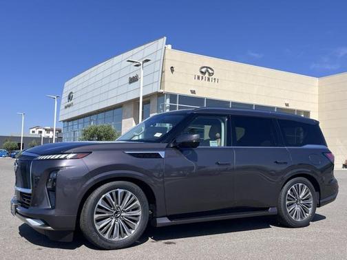 2025 INFINITI QX80 Luxe
