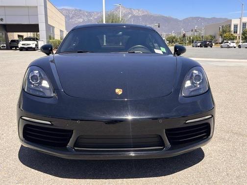 2018 Porsche 718 Cayman Base