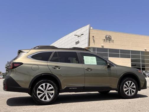 2022 Subaru Outback Premium