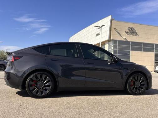 2024 Tesla Model Y Performance Dual Motor All-Wheel Drive