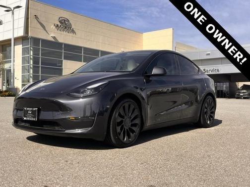 2024 Tesla Model Y Performance Dual Motor All-Wheel Drive
