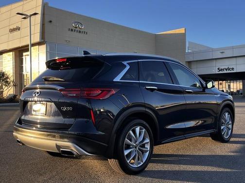 2022 INFINITI QX50 LUXE
