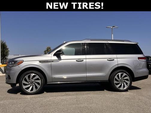 2023 Lincoln Navigator Reserve
