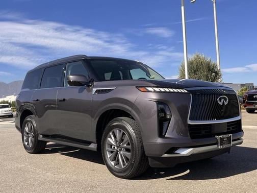 2025 INFINITI QX80 PURE