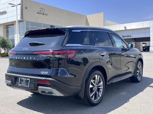2022 INFINITI QX60 Luxe