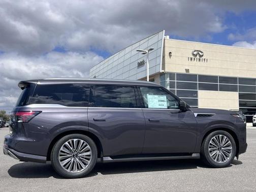2025 INFINITI QX80 Luxe