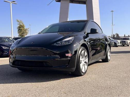 2023 Tesla Model Y Long Range Dual Motor All-Wheel Drive
