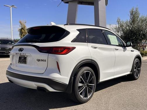 2025 INFINITI QX50 SPORT