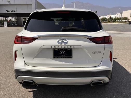 2022 INFINITI QX50 LUXE